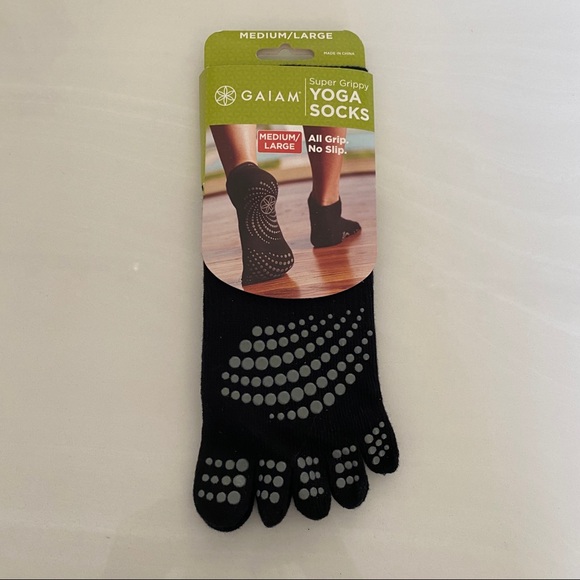 gaiam yoga socks